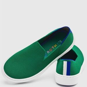 Rothy's | The Kids Sneaker in Kelly Green
